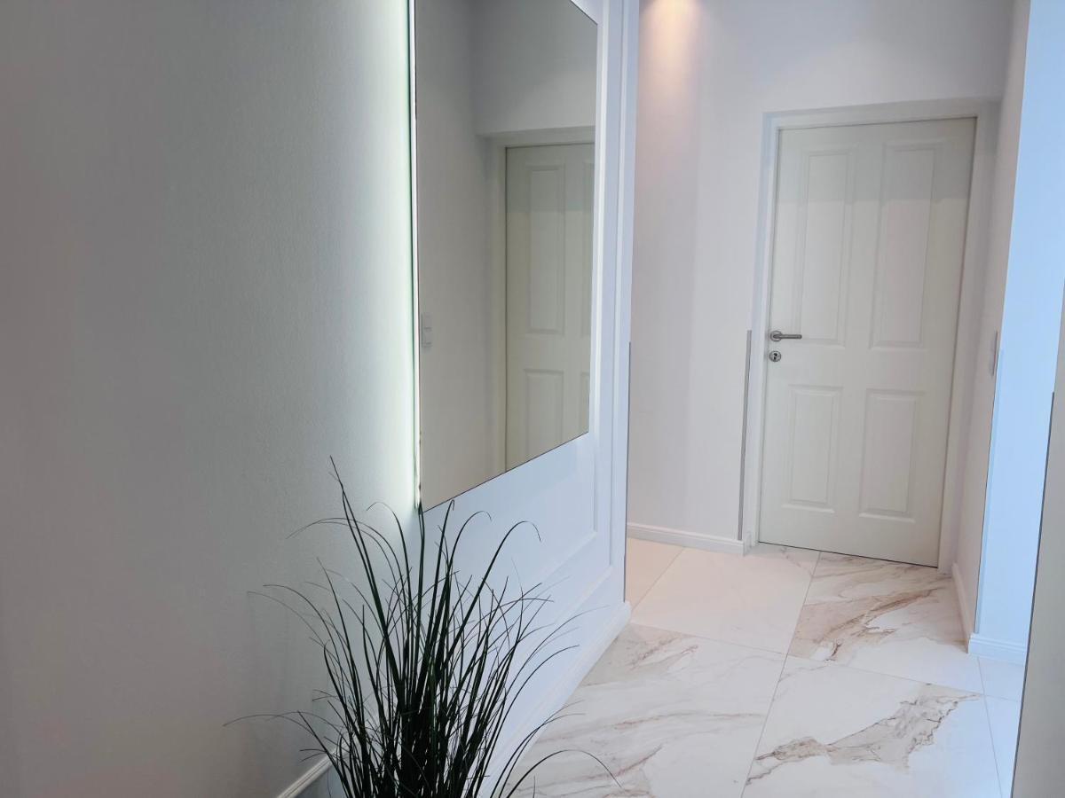 Zeus Design Apartment Schlosspark Schoenbrunn Вена Экстерьер фото